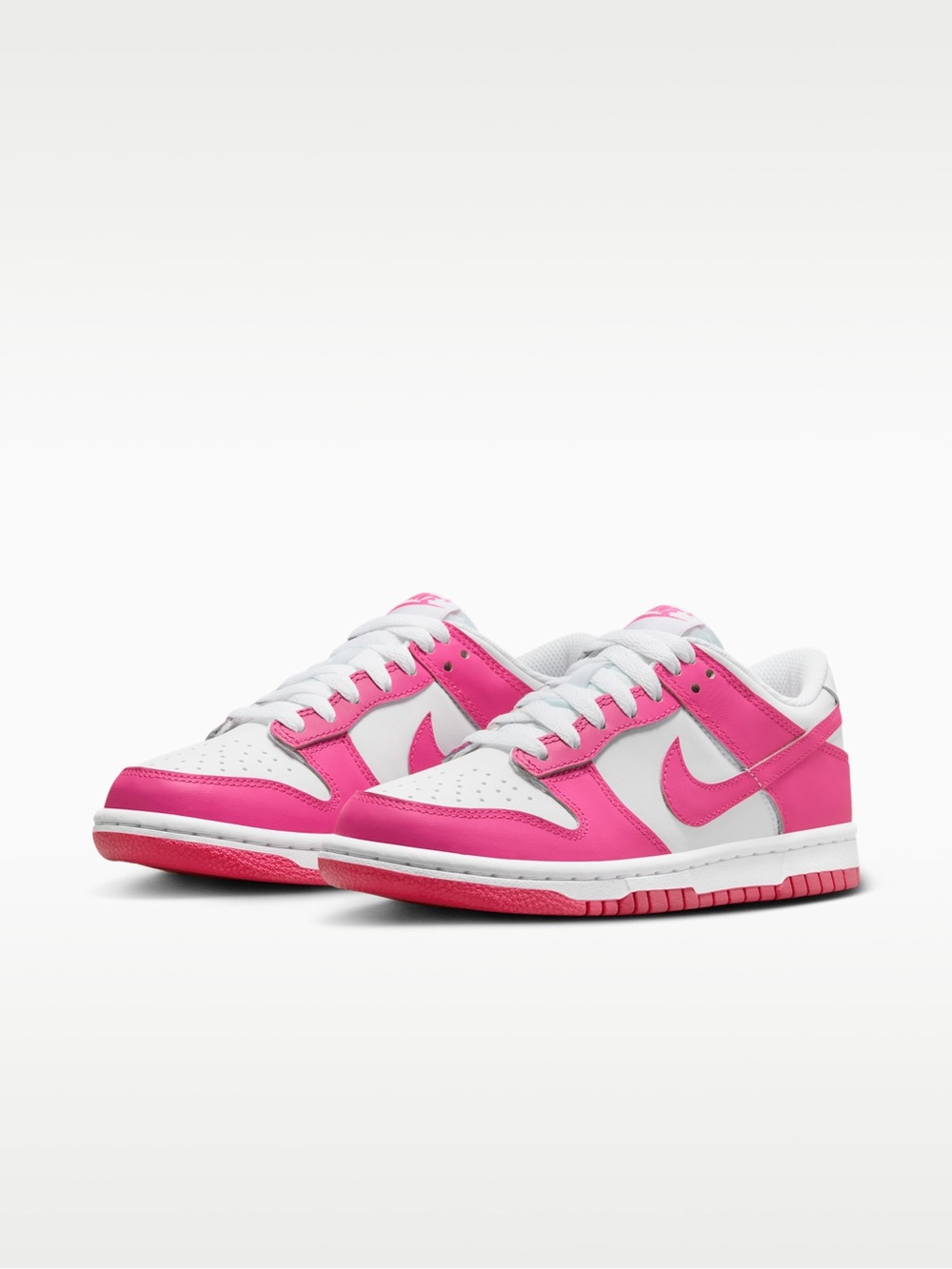 Nike Kids Low-Top Sneakers in Pink and White